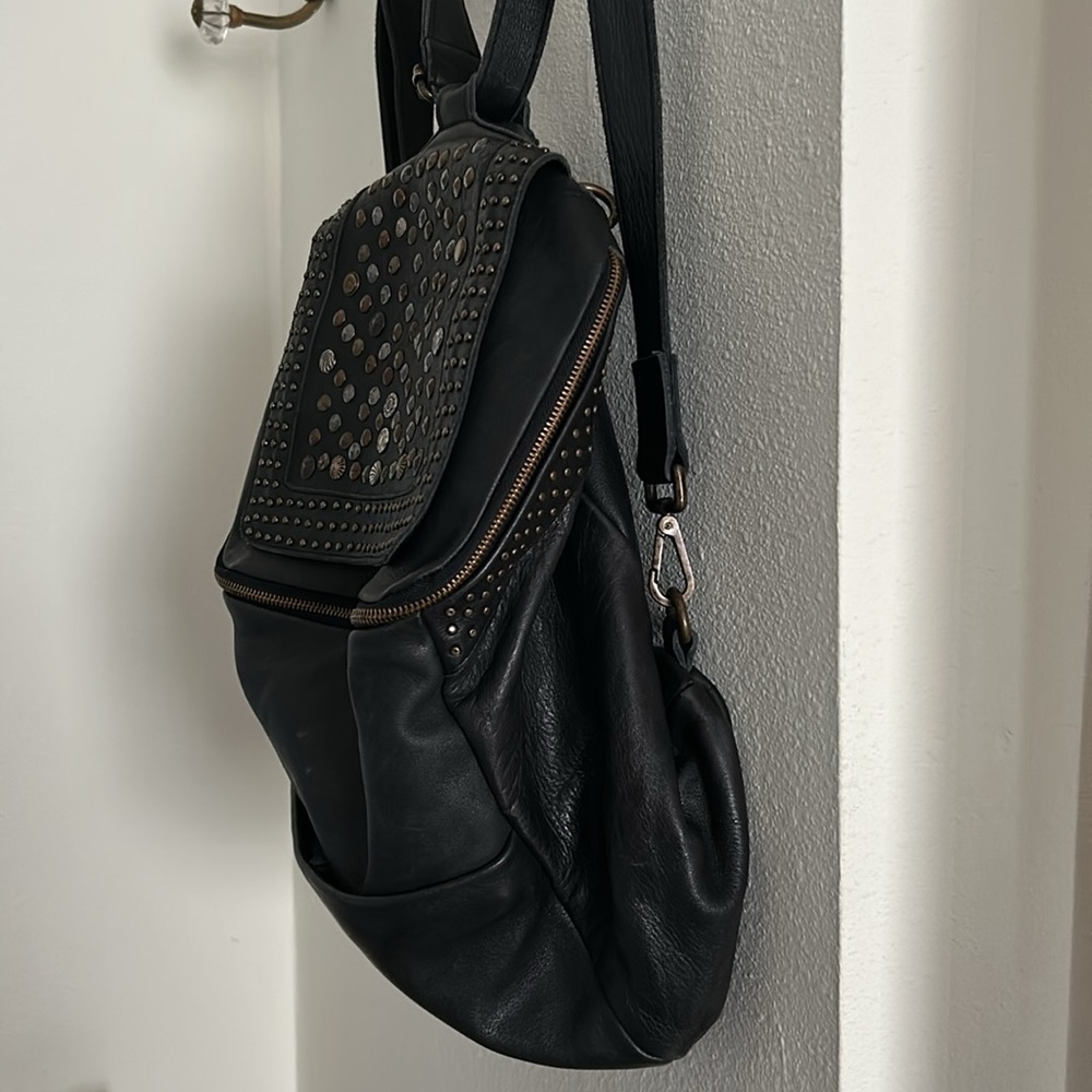 Viola Castellani Studded Black Leather Backpack - Picture 2 of 10